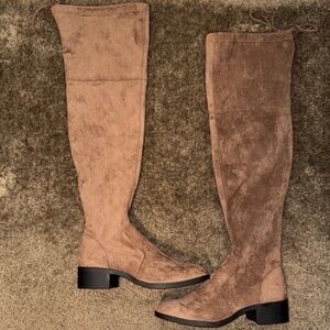 Over the knee tie back boots